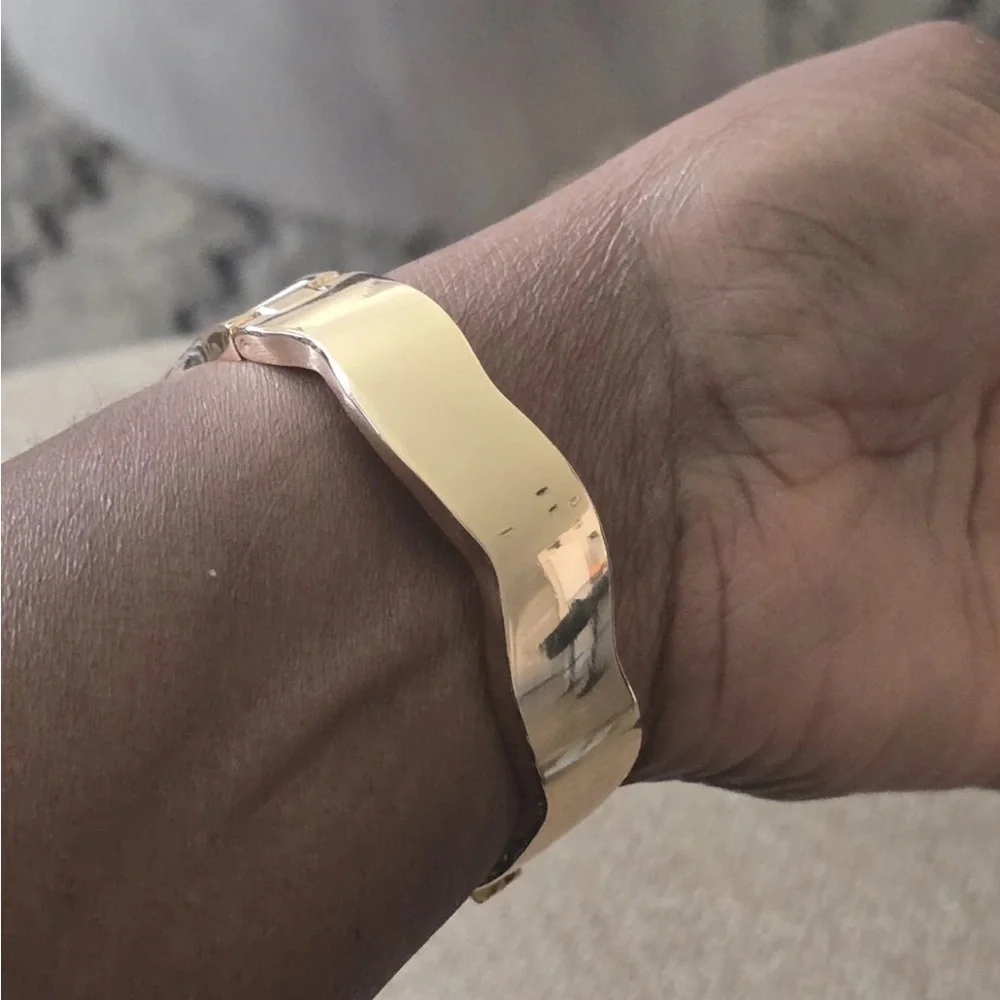 Anne Klein Beautiful 2 Tone Wavy Cuff Bracelet Gold White Women New